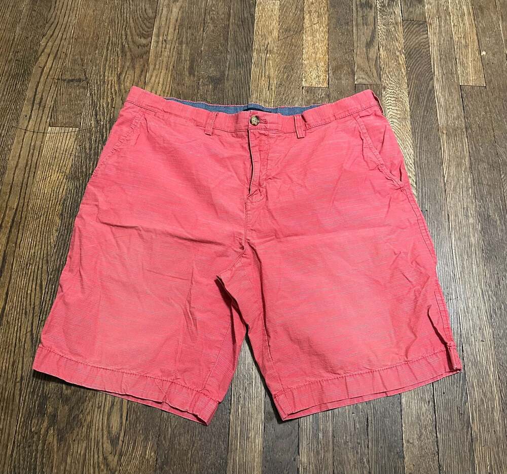 Tommy Hilfiger Men's Red Striped Flat Front Chino Shorts Size 38